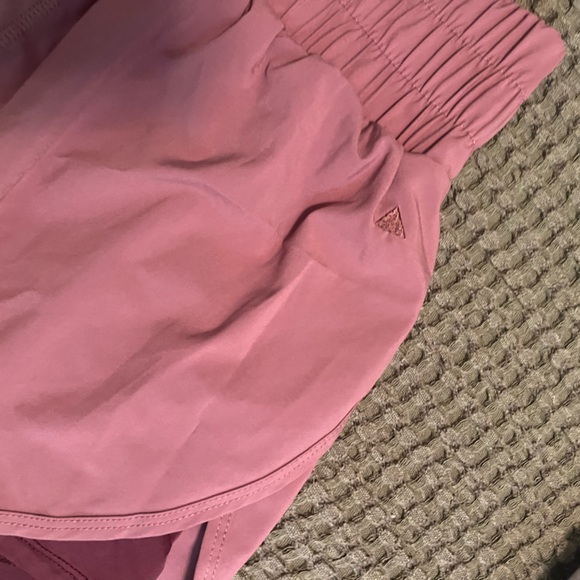 Balance Athletica The Vista Short - Picture 4 of 7